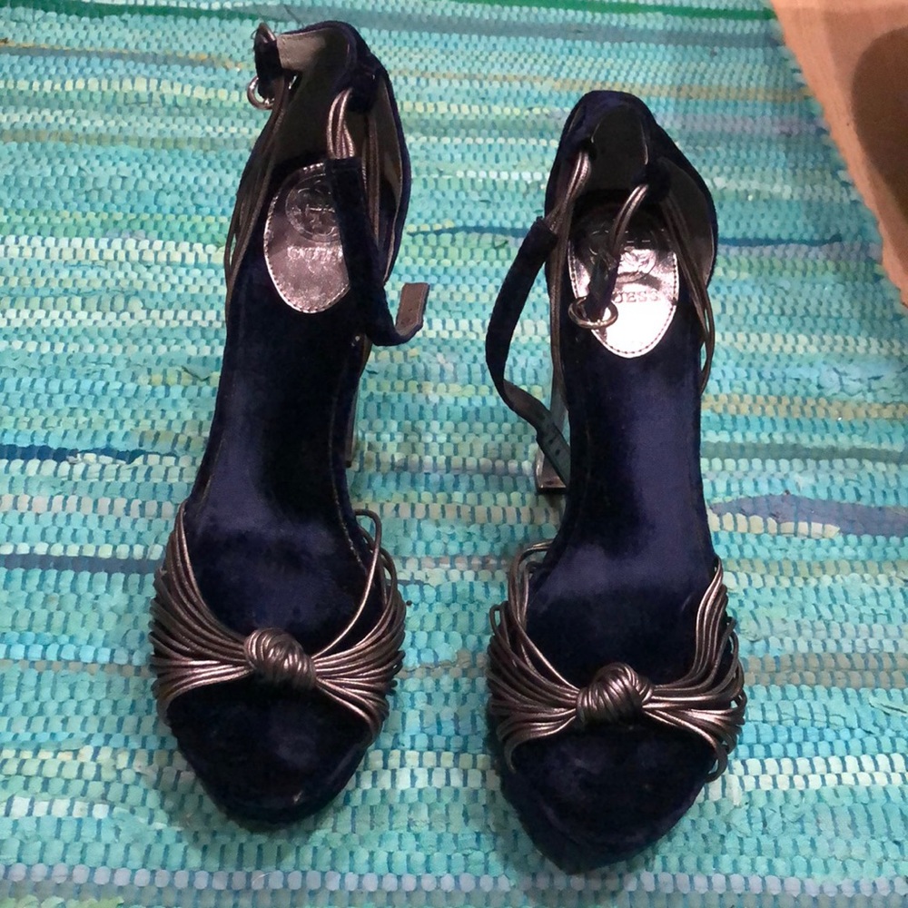 Guess strapped heels